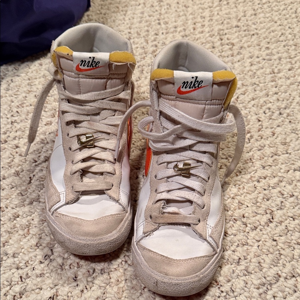 Nike Women's High-Top Sneakers - White and Beige